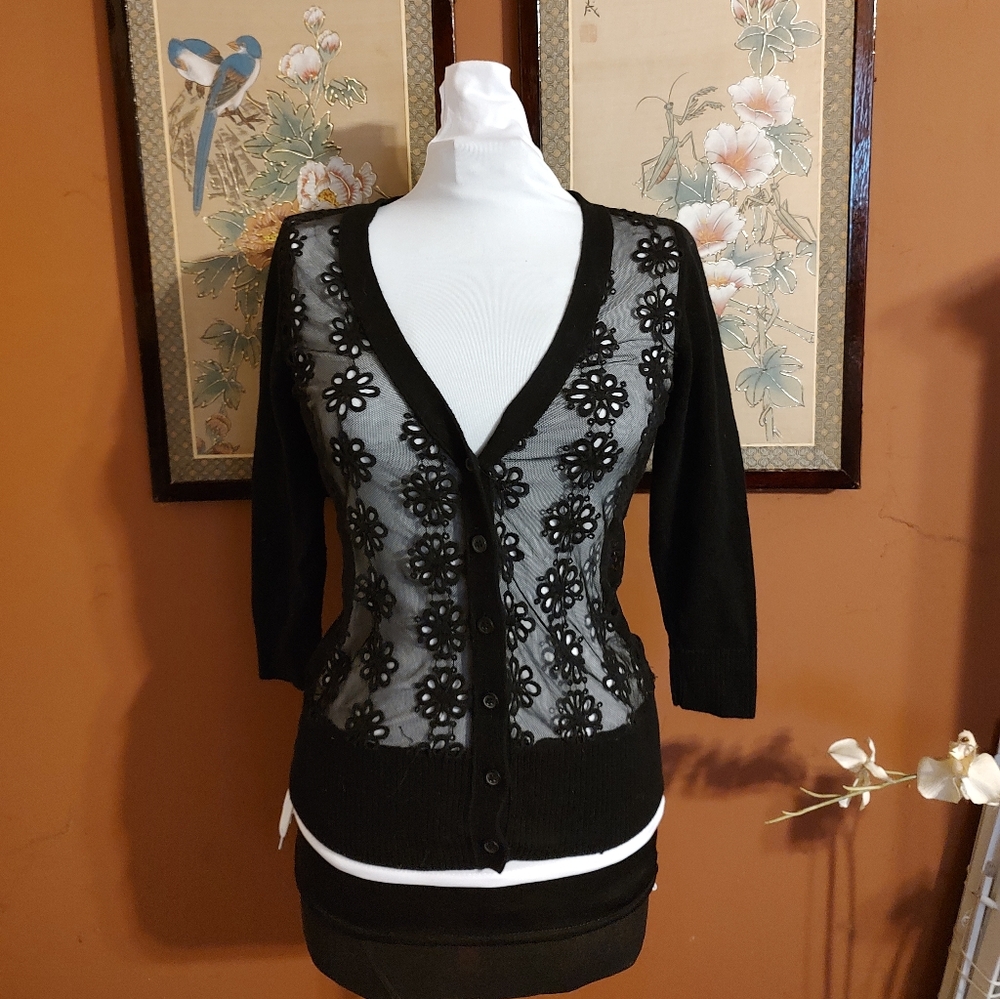 🐈⬛🖤🐈⬛ Adorable Y2K Midnight Black Floral Mesh Fitted Cardigan - XS